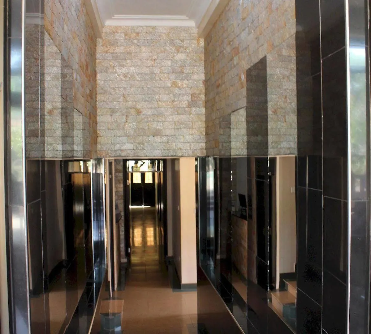 Eight Winx Hotel Kampala